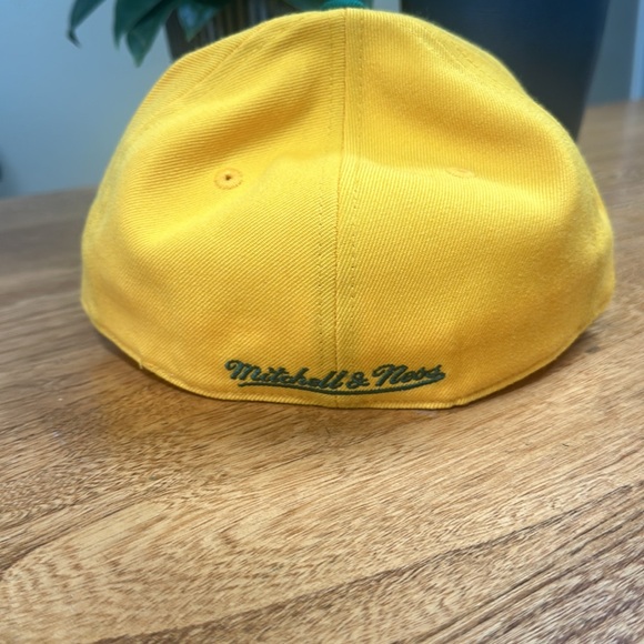 Green Bay Packers Mitchell & Ness 7 3/8 Fitted - Picture 2 of 4